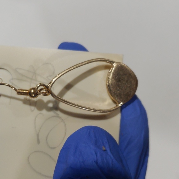 Elegant Gold tone Hoops Design Drop Earrings - Chic Women's Fashion Jewelry - Picture 9 of 9